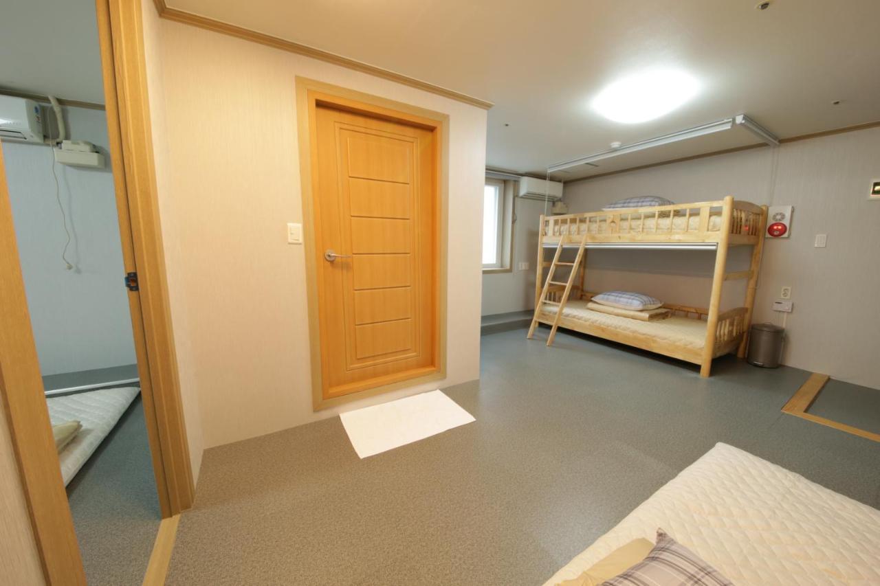 Hostel Familie Busan Station Dış mekan fotoğraf