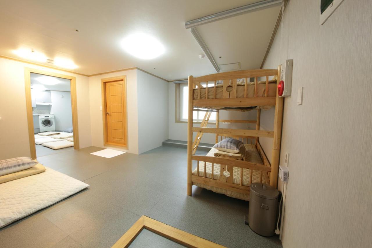 Hostel Familie Busan Station Dış mekan fotoğraf